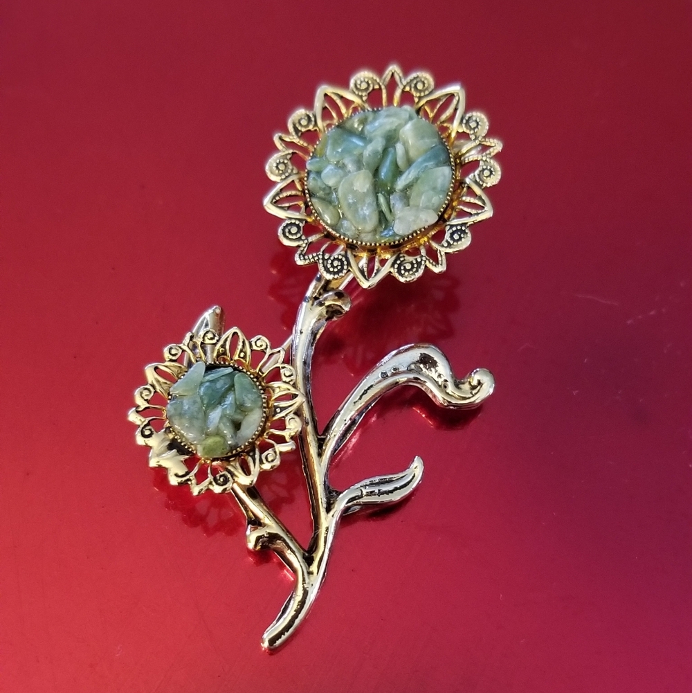 Gold and Green Floral Brooch - Picture 1 of 3